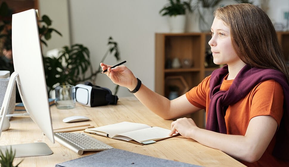 contemplative-young-woman-in-soft-purplish-hue